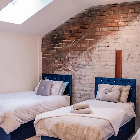 Apartment Bv Conditioning House Royal Comfy Bradford *